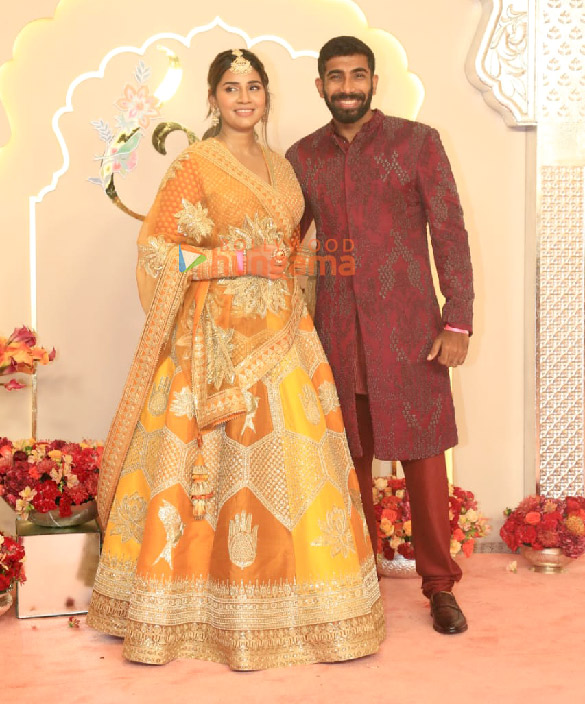 photos shah rukh khan salman khan ananya panday john cena sara ali khan and others attend the wedding ceremony of anant ambani and radhika merchant 1489 8 photos shah rukh khan salman khan ananya panday john cena sara ali khan and others attend the wedding ceremony of anant ambani and radhika merchant 1489 8