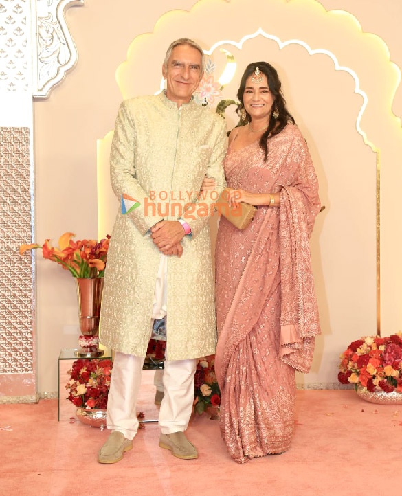photos shah rukh khan salman khan ananya panday john cena sara ali khan and others attend the wedding ceremony of anant ambani and radhika merchant 905 3