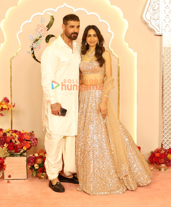 photos shah rukh khan salman khan ananya panday john cena sara ali khan and others attend the wedding ceremony of anant ambani and radhika merchant 9100 3 photos shah rukh khan salman khan ananya panday john cena sara ali khan and others attend the wedding ceremony of anant ambani and radhika merchant 9100 3