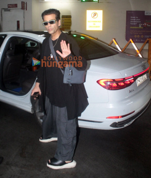 photos shilpa shetty and karan johar snapped at the airport 4