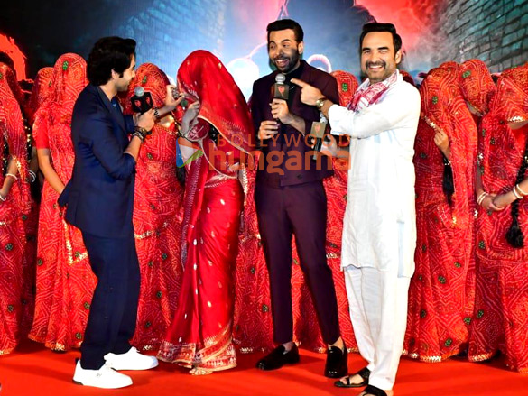 photos shraddha kapoor rajkummar rao pankaj tripathi and others grace the trailer launch of stree 2 3