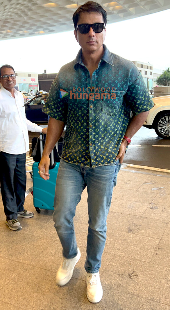 Photos: Sonu Sood and Chitrangda Singh snapped at the airport Photos: Sonu Sood and Chitrangda Singh snapped at the airport