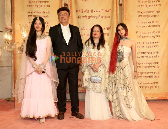 photos tiger shroff sunny deol and others attend anant ambani and radhika merchants wedding reception 22