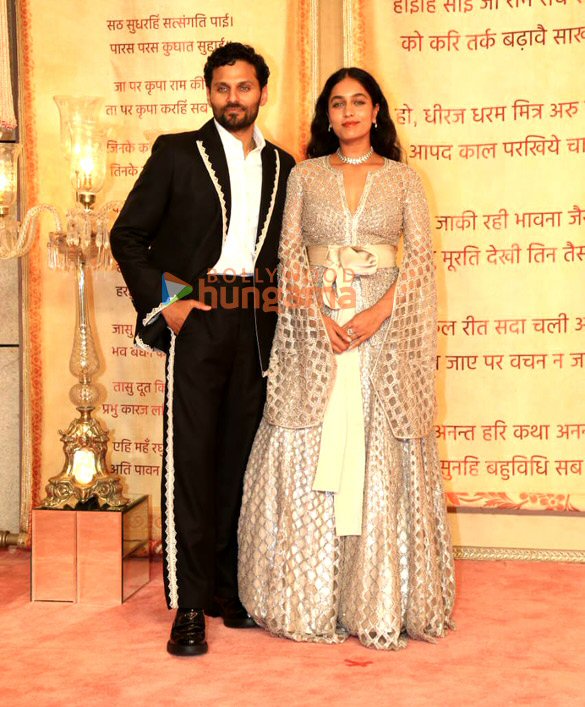 photos tiger shroff sunny deol and others attend anant ambani and radhika merchants wedding reception 8