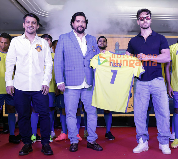 photos tiger shroff snapped at mumbay football club launch 2 2