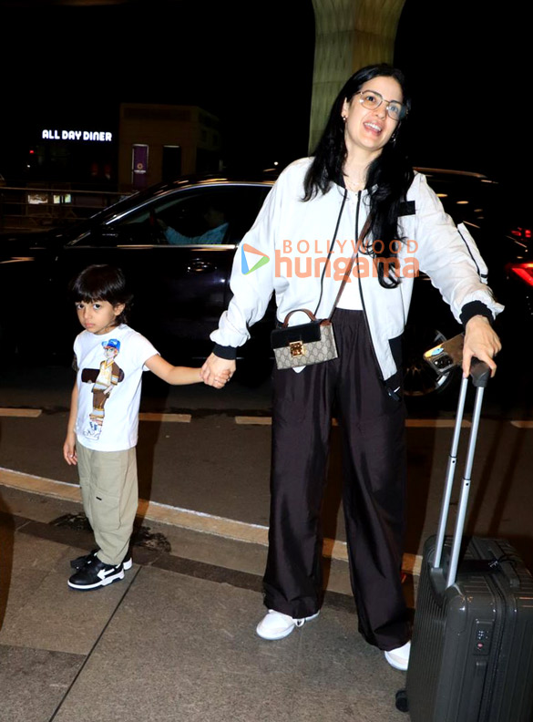 photos vicky kaushal ranveer singh and natasa stankovic snapped at the airport 3