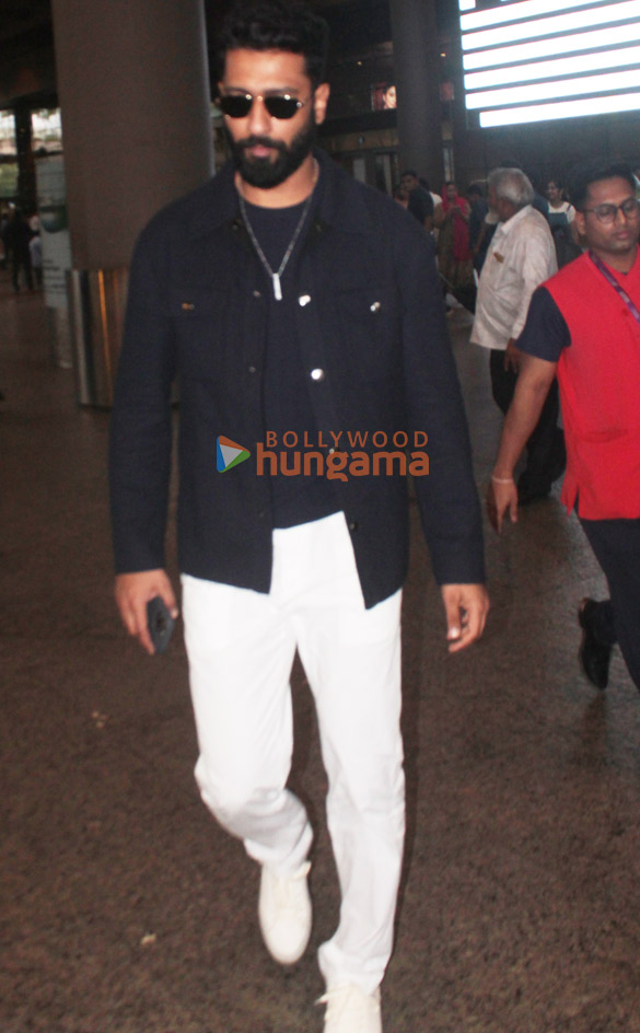 Photos: Vicky Kaushal and Ammy Virk snapped at the airport | Parties & Events