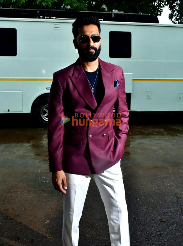 Photos: Vicky Kaushal and Ammy Virk snapped promoting Bad Newz on sets of Superstar Singer 3