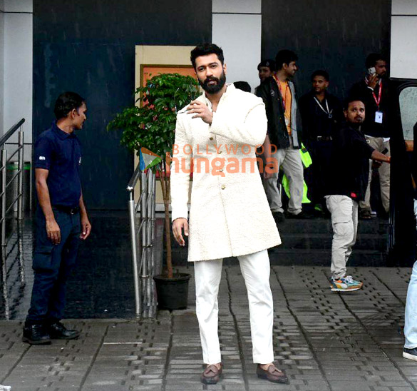 photos vicky kaushal snapped at kalina airport 3 3