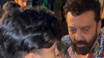 Sanjay Dutt gets stormed by fans for a selfie as he gets clicked