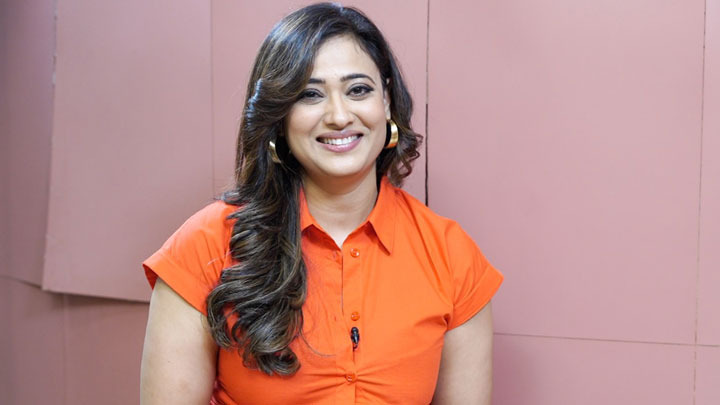 Shweta Tiwari: “Logon ko lagta hain main buddhi nahi ho rahi hoon” | Ek Main Aur Ek Two Shweta Tiwari: “Logon ko lagta hain main buddhi nahi ho rahi hoon” | Ek Main Aur Ek Two