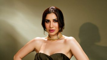 Celeb Photos Of Sophie Choudry