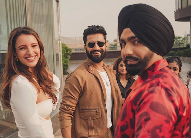 Vicky Kaushal-Ammy Virk Kill Triptii Dimri In Hilarious Bad Newz ...