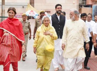 Jaya Bachchan, Abhishek Bachchan and Shweta Nanda offer prayers at Kashi Vishwanath Temple, see photos