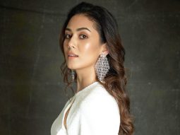 Mira Rajput gives a glimpse into her home library, showcases rare illustrated Mahabharata gifted by her father