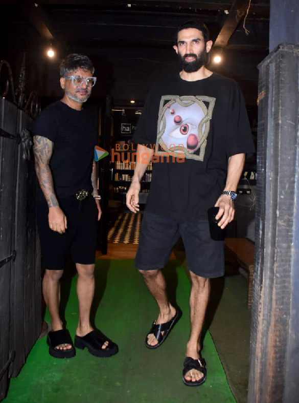 photos aditya roy kapur snapped at a salon 2