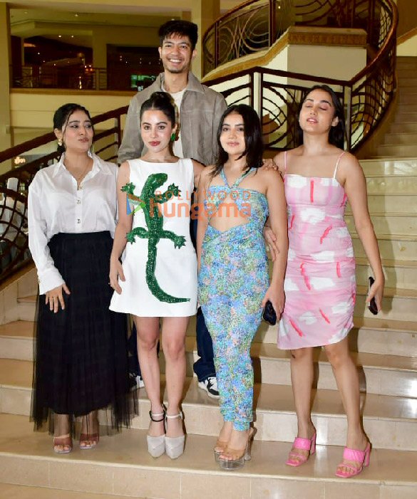 photos ananya panday and team of call me bae snapped during promotions with uorfi javed 6