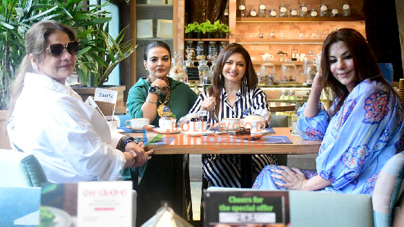 photos bhagyashree celebrates friendships day with sheeba and her girl gang at zante in khar 5