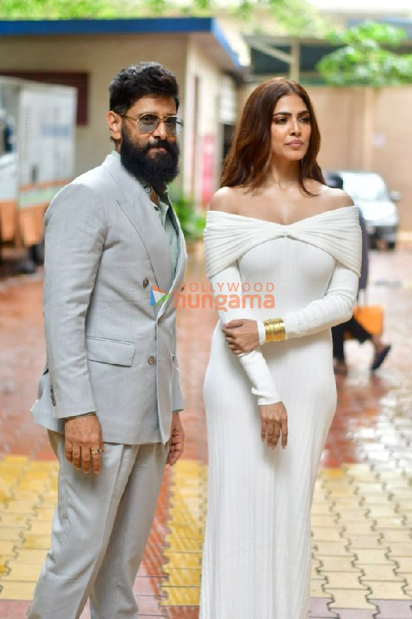 photos chiyaan vikram and malavika mohanan snapped during thangalaan promotions 2