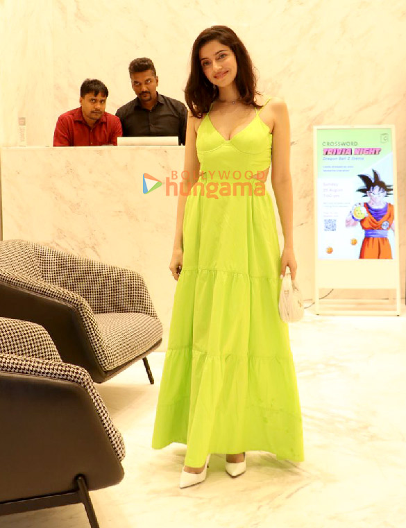 photos divya khossla snapped at avatara 3