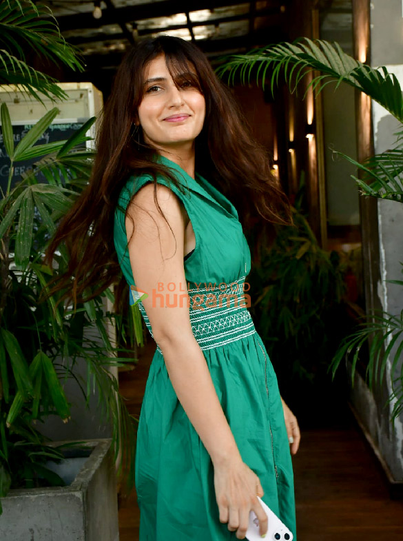 photos fatima sana shaikh snapped at the kitchen garden in juhu 2 3