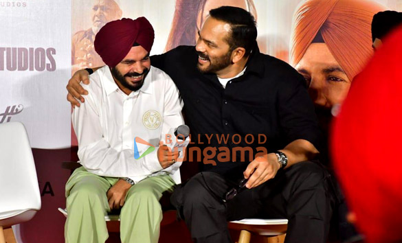 photos gippy grewal jasmin bhasin gurpreet singh ghuggi and others attend the trailer launch of punjabi film ardaas sarbat de bhale di 8