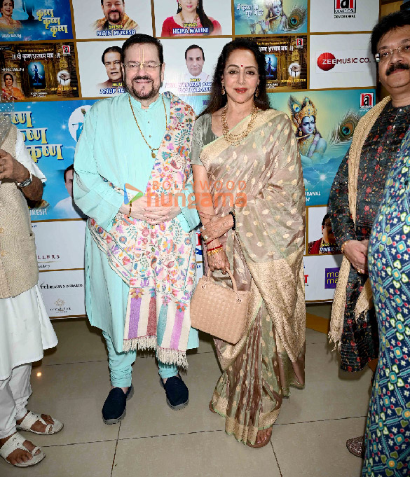 photos hema malini nitin mukesh anup jalota and others unveil two bhajans and sacred mantras 5