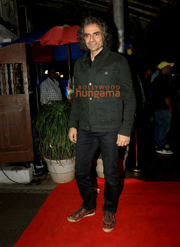 photos hrithik roshan aftab shivdasani tusshar kapoor and others were snapped at aalim hakims birthday bash 30