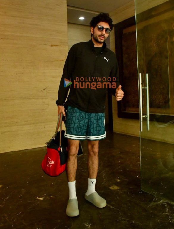 photos ibrahim ali khan snapped in juhu 1 3