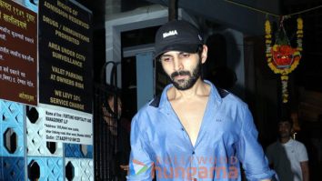 Photos: Kartik Aaryan, Ananya Panday, Suhana Khan and others snapped in Bandra