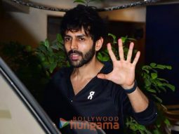 Photos: Kartik Aaryan snapped in Juhu
