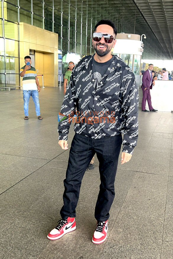 photos kiara advani sunny leone and ayushmann khurrana snapped at the airport 6
