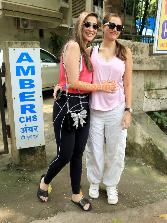 Photos: Raai Laxmi and Sonnalli Seygall snapped outside a salon in Juhu Photos: Raai Laxmi and Sonnalli Seygall snapped outside a salon in Juhu