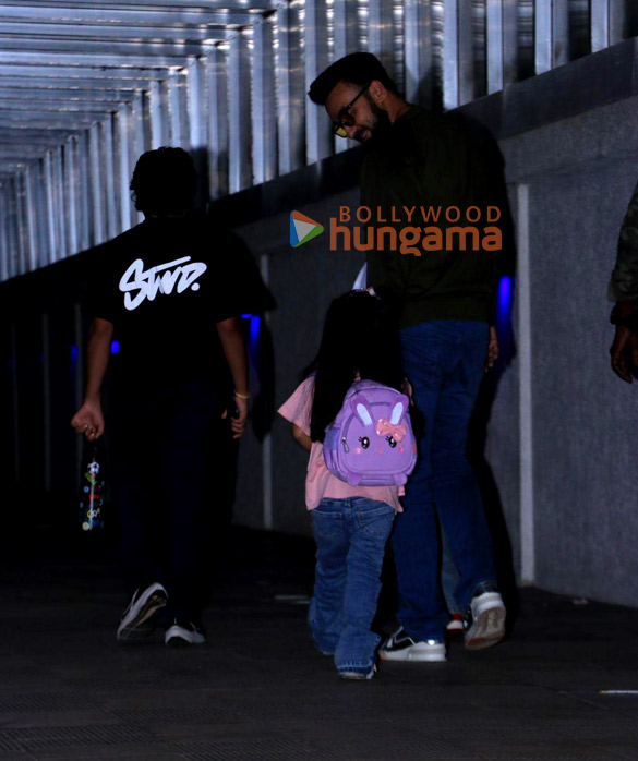 photos raj kundra snapped at hakkasan in bandra 3