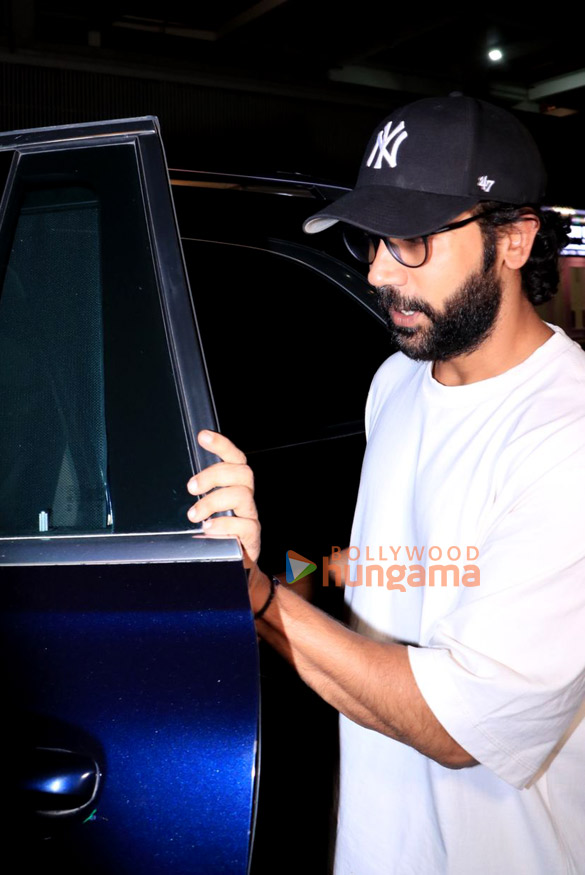 photos rajkummar rao and patralekha snapped in bandra 1 2
