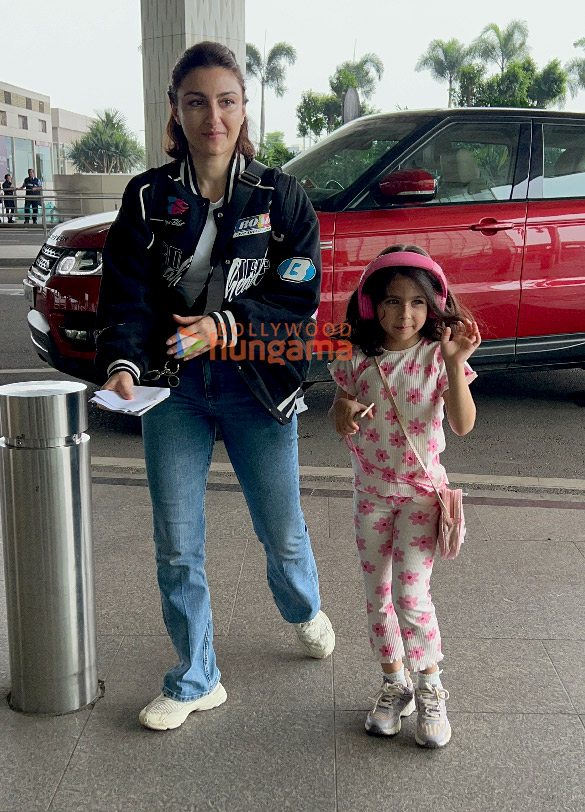 photos randeep hooda shamita shetty and soha ali khan snapped at the airport 3