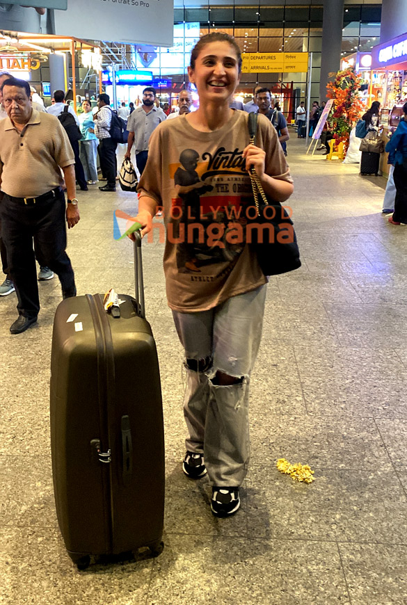 photos randeep hooda shamita shetty and others snapped at the airport 2