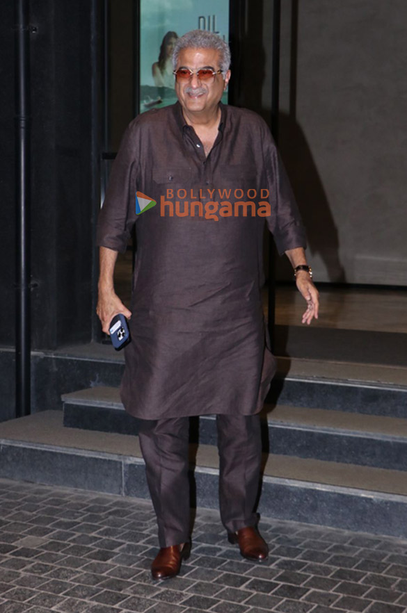 photos salim khan ritesh sidhwani and others grace the special screening of angry young men 753 2