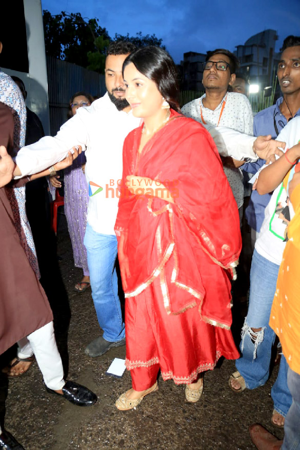 photos shehnaaz gill and dhvani bhanushali along with her father vinod bhanushali attend the dahi handi celebrations in ghatkopar 2