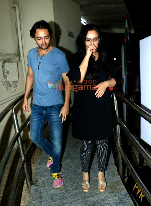 photos shraddha kapoor shanaya kapoor sanjay kapoor and others snapped at juhu pvr 3