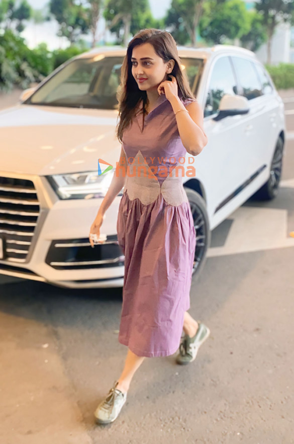photos sonam kapoor ahuja shweta tripathi and others snapped at the airport 1029 3