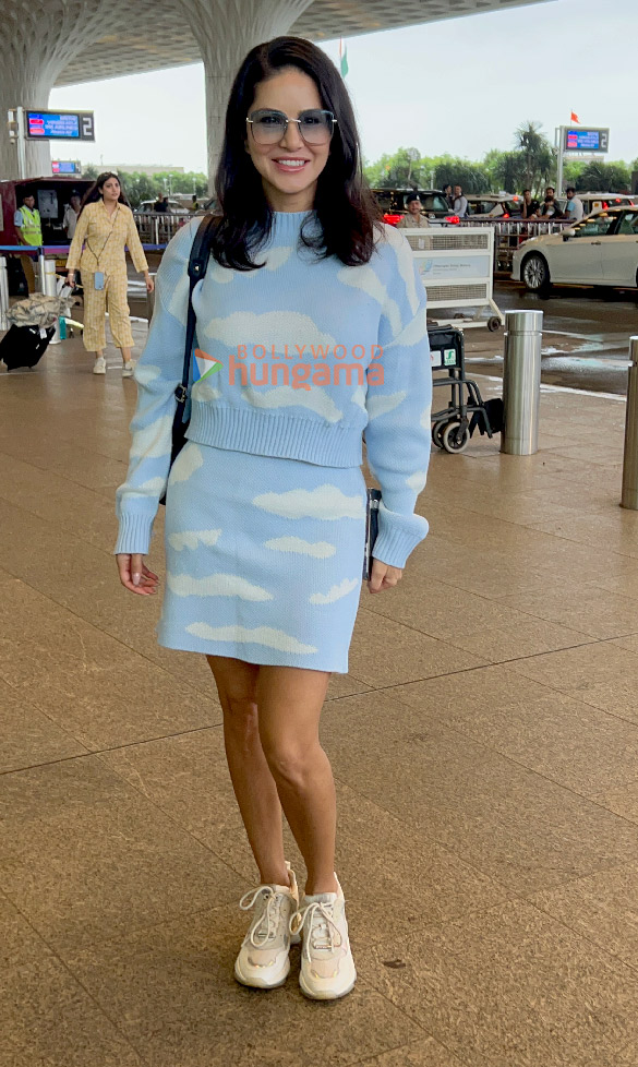 photos sunny leone boman irani and malavika mohanan snapped at the airport 1