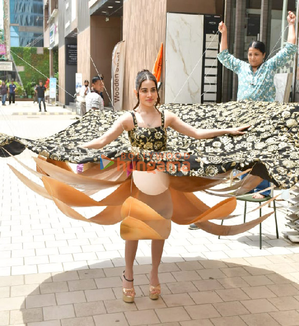 photos uorfi javed snapped in andheri 6 6