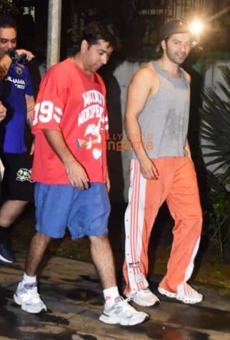 Photos: Varun Dhawan, Arjun Kapoor, Milap Zaveri and Rohit Dhawan snapped in Bandra