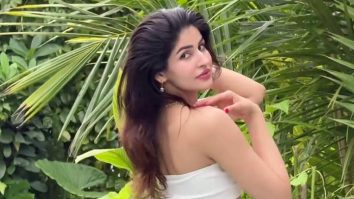 Beautiful & Divine! Sakshi Malik glows in white