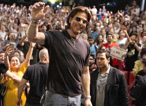 Shah Rukh Khan acts to give joy to the audience who ‘adore’ and ‘love’ him “I wear stardom like a t-shirt, not a tuxedo” Shah Rukh Khan acts to give joy to the audience who ‘adore’ and ‘love’ him “I wear stardom like a t-shirt, not a tuxedo”
