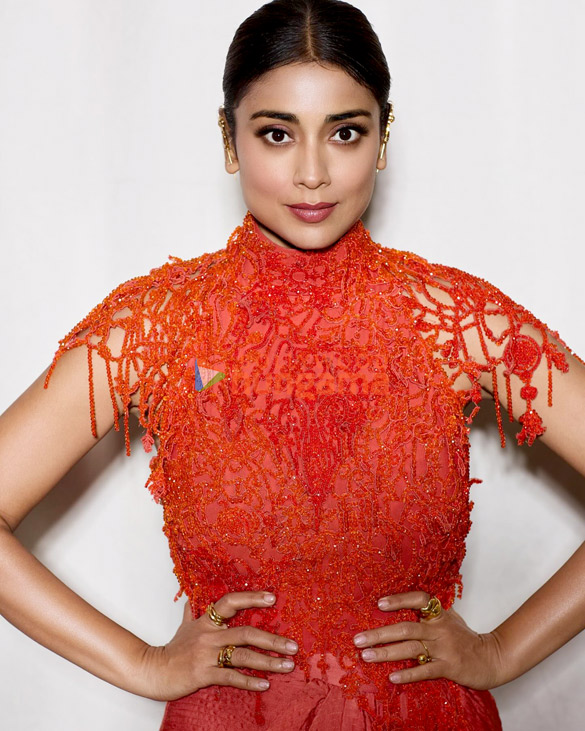 shriya saran 4 83