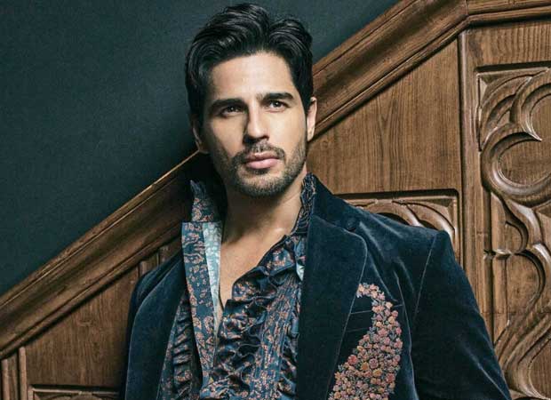 Sidharth Malhotra returns to romance and teams up with Dasvi director Tushar Jalota for Dinesh Vijan's film: Report