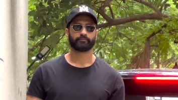 Vicky Kaushal strikes a pose for paps in a black tshirt and denims