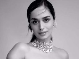 We love her smile! Manushi Chhillar